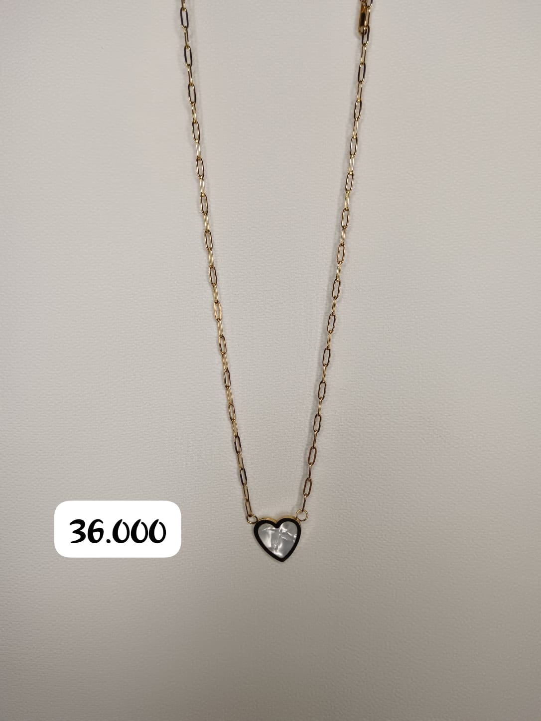 Collar 16